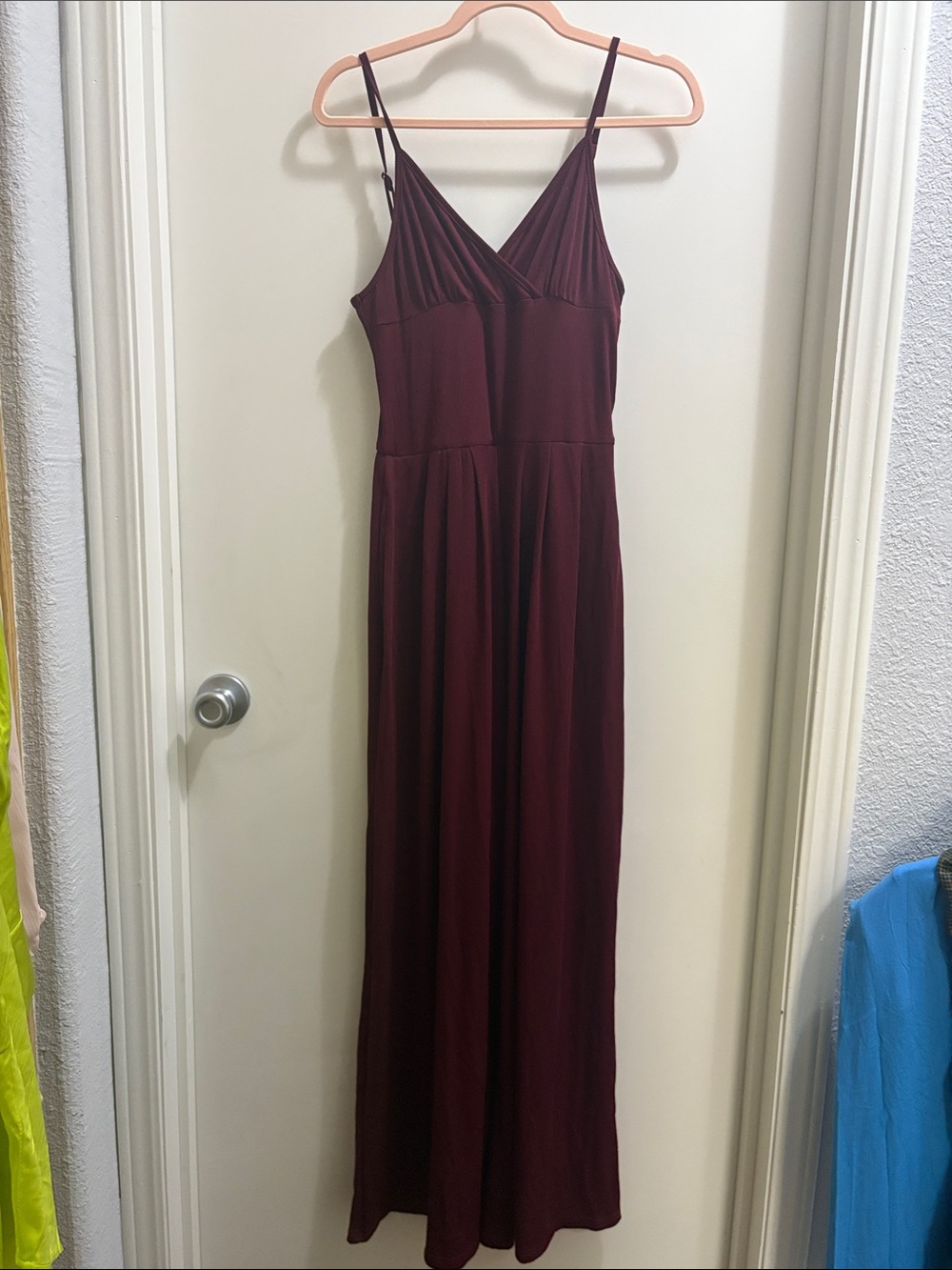 Women's Burgundy Sleeveless Jumpsuit- Elegant V-Neck